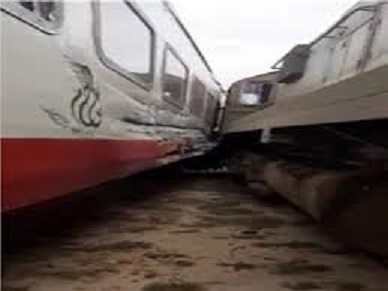 منطقة غزال بمطروح تشهد تصادم بين قطارين ولكن دون تسجيل أية إصابات