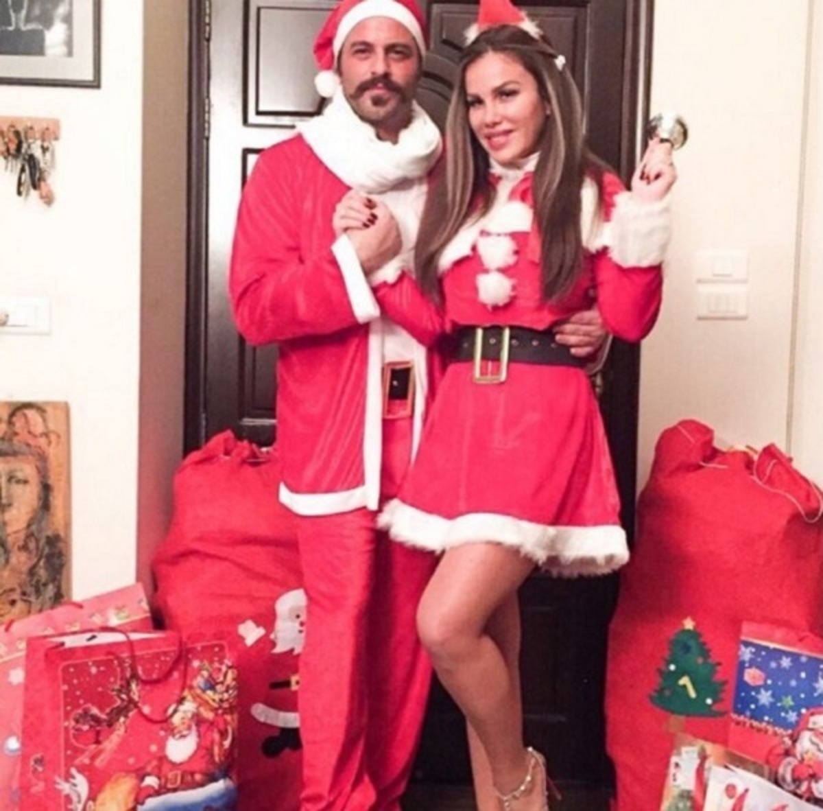 النجمة نيكول سابا وزوجها الفنان يوسف الخال يحتفلون بأعياد الكريسماس الجديد