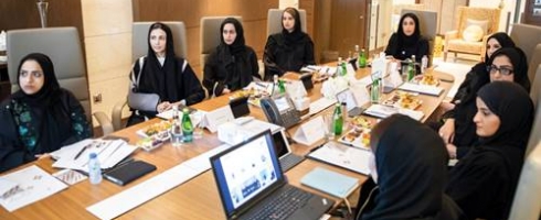 مبادرة مصرف الإمارات المركزي بالتعاون مع المؤسسة الإجتماعية آرورا 50 لتأكيد تمكين السيدات