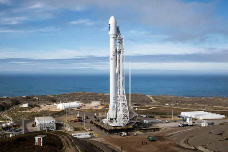 SpaceX: الرحلة العاشرة لصاروخ فالكون 9 تتمكن من الوصول إلى الرقم القياسي