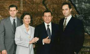 محاكمة عائلة مبارك بمنع تحكمهم في أموالهم