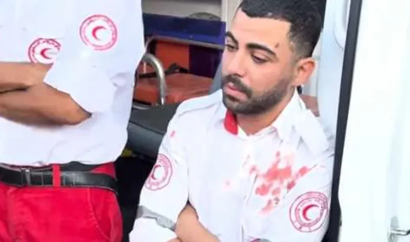 صدمة مسعف فلسطيني.. حمل جثمان سيدة إلى المستشفى وفوجئ أنها والدته (فيديو) – منوعات