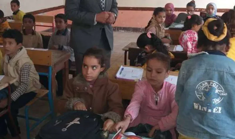 وكيل «تعليم الجيزة» يستبعد مدير مدرسة الكداية الابتدائية في أطفيح لغيابه – أخبار مصر