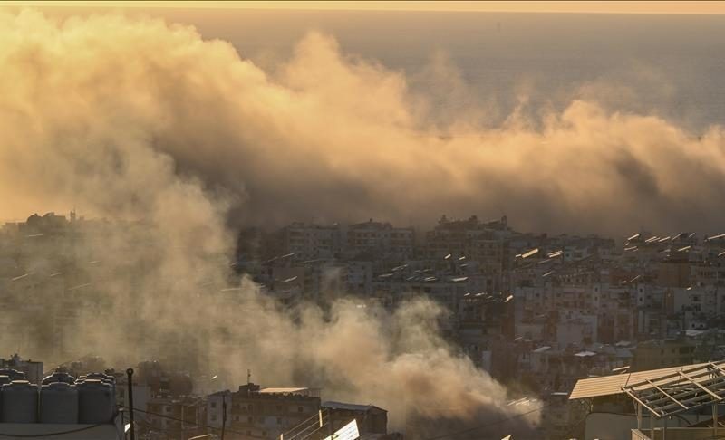 الجيش الإسرائيلي يستهدف مساجد وكنائس لبنان