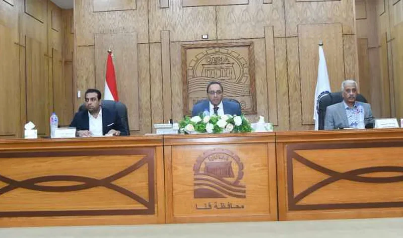 محافظ قنا: تعامل فوري مع أي بلاغات واردة إلى مكاتب حماية الطفل – المحافظات