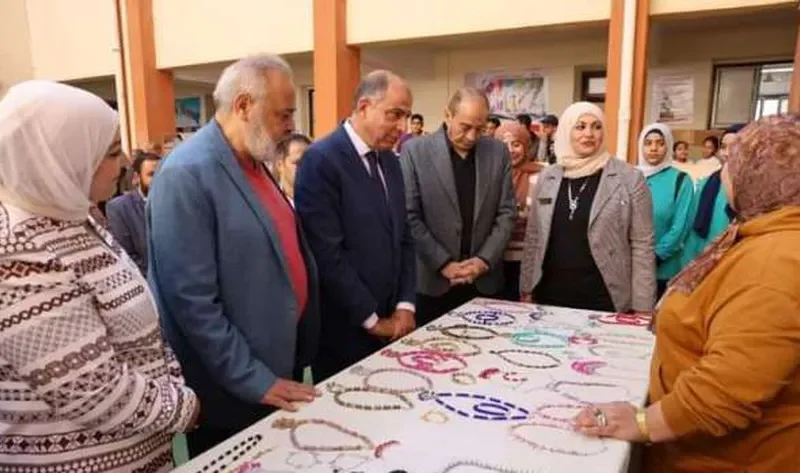 محافظ المنيا يشاهد عروضا فنية لطلاب المدارس ضمن «مصر جميلة» – المحافظات