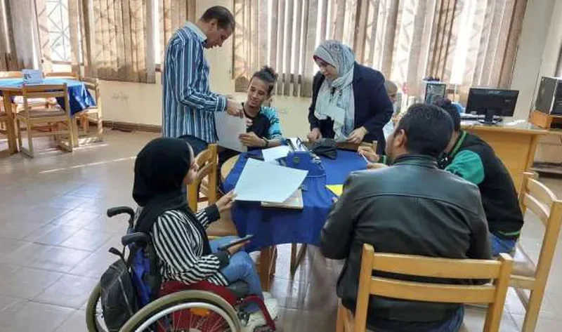 رئيس جامعة حلوان: نحرص على توفير المناخ التعليمي المناسب لذوي الإعاقة – أخبار مصر