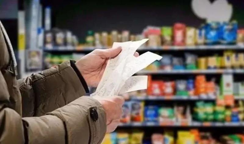 خبير اقتصادي يتوقع تراجع التضخم في مصر إلى 20% بنهاية الربع الأول من 2025 – اقتصاد