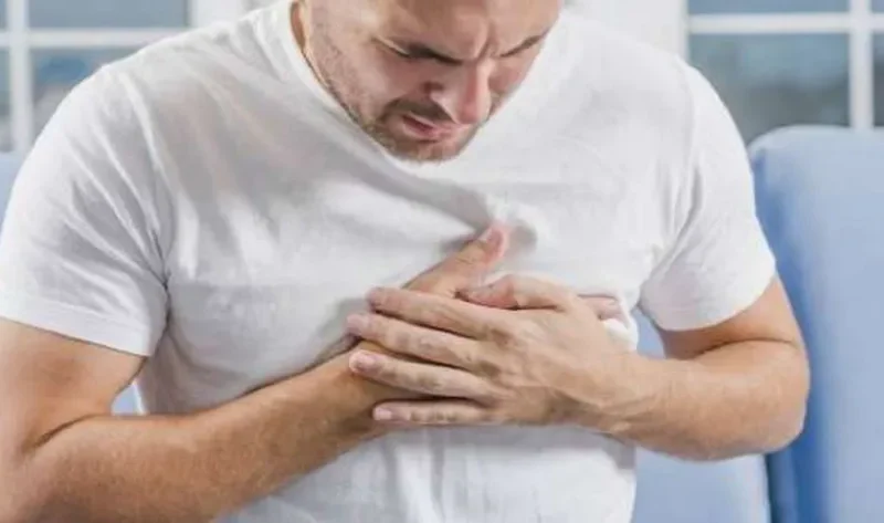 4 أعراض تظهر على الشباب تشير للإصابة بأزمة قلبية.. انتبه إلى الفم – منوعات