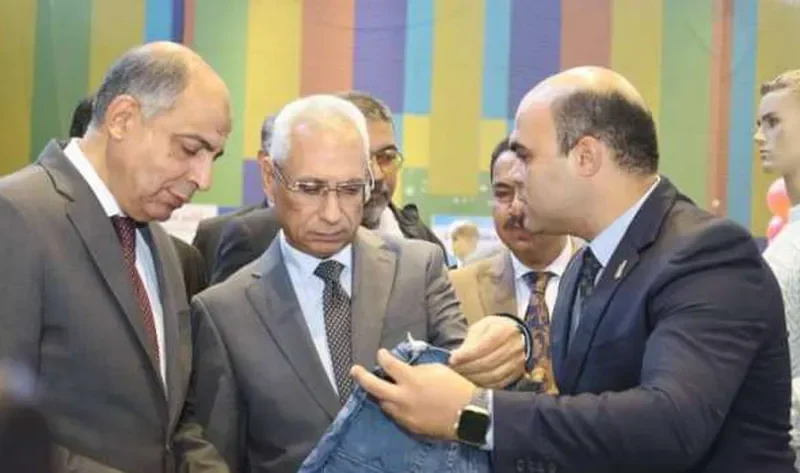 «تحيا مصر» يفتتح معرض دكان الفرحة لتوفير ملابس لطلاب جامعة المنيا – المحافظات