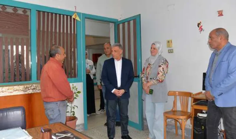 محافظ الإسماعيلية: نعمل على بحث مشاكل المواطنين وحلها وخاصة الطارئة – المحافظات