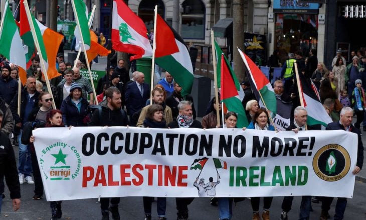 حدیث الصور ؛ آلاف الأشخاص يشاركون بمسيرة تضامن مع الفلسطينيين في دبلن