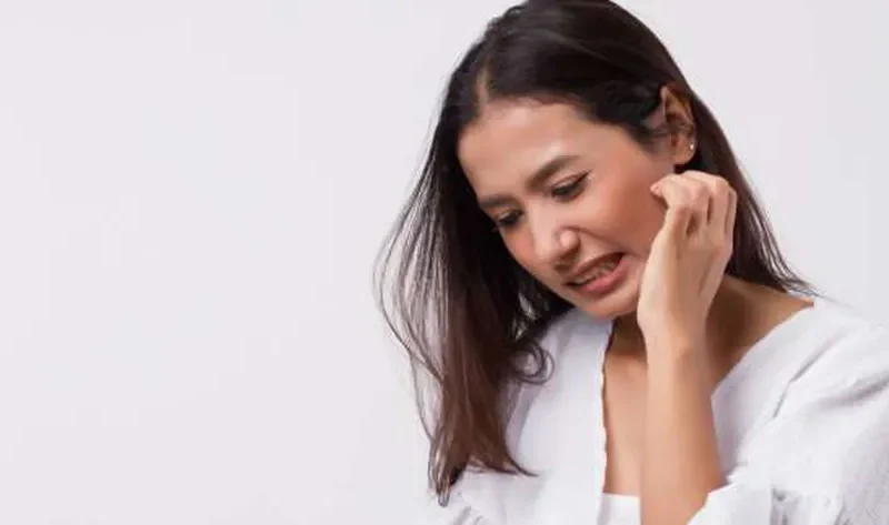 9 أسباب وراء الرغبة في الحكة بالوجه.. اذهب للطبيب في هذه الحالة – منوعات