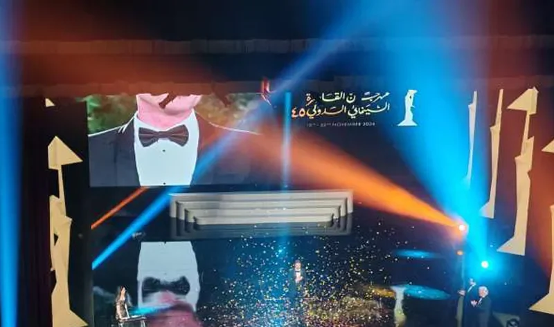 أحمد عز يكشف لـ«الوطن» سبب إهداء تكريمه في مهرجان القاهرة السينمائي لعادل إمام – فن