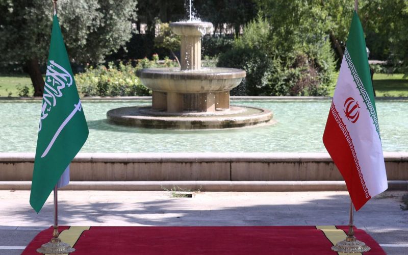 رئيس الأركان السعودي في زيارة نادرة لطهران لبحث ملفات عسكرية