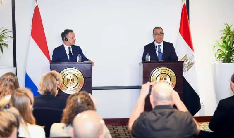 وزير الخارجية يناقش مع نظيره الهولندي إنشاء مجلس رجال أعمال لجذب الاستثمارات – أخبار العالم
