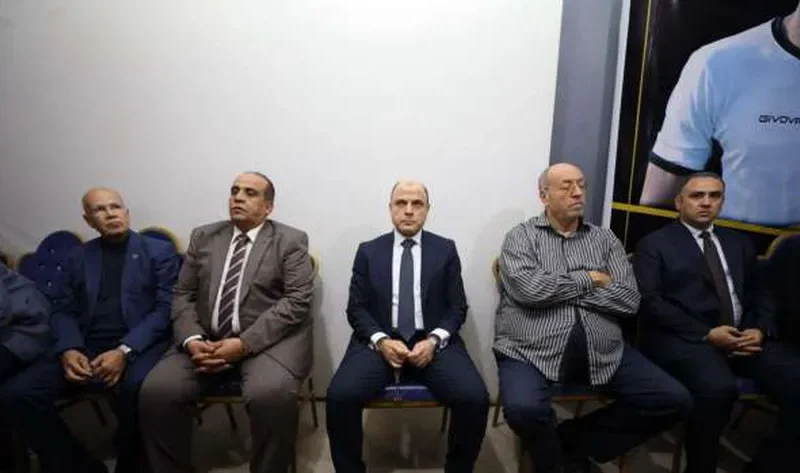 محافظ كفرالشيخ يؤدي واجب العزاء فى وفاة اللاعب «محمد شوقي» – المحافظات