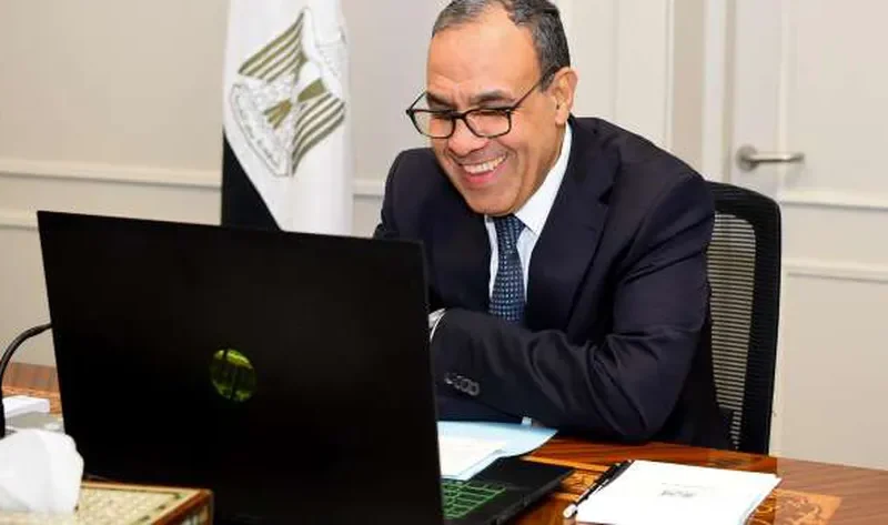 وزير الخارجية يعقد لقاء افتراضيا مع رئيس المنتدى الاقتصادي العالمي – أخبار مصر