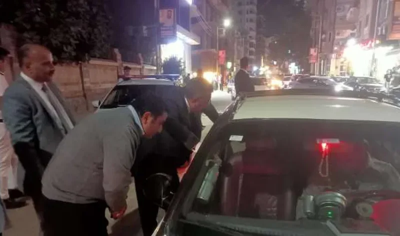 جولة ليلة مفاجئة لمحافظ الدقهلية لضبط شوارع المنصورة – المحافظات