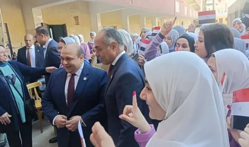 رئيس «الوطنية للانتخابات» يشارك في إطلاق برنامج التوعية السياسية بمدارس القليوبية – المحافظات