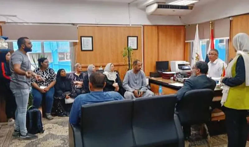 مدير التأمين الصحي بالقليوبية يناقش تطوير خدمات مرضى الغسيل الكلوي – المحافظات