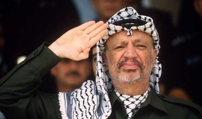 «كان يحب الأطفال ويأكل بعد مرافقيه».. مواقف إنسانية خلَّدت ياسر عرفات – أخبار العالم