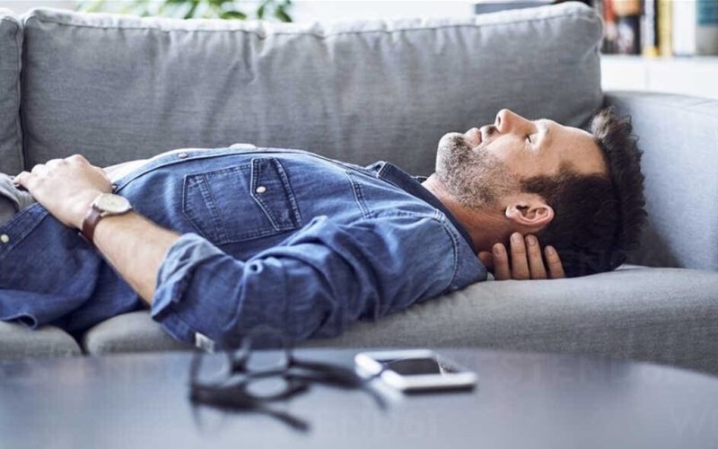 دراسة: قيلولة بعد شرب القهوة عامل مؤثر في إيقاظك صباحاً