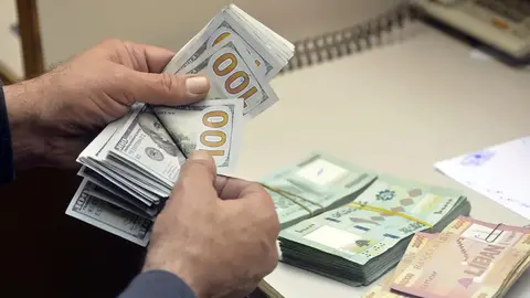 إيران… ارتفاع غير مسبوق لسعر الدولار مع التهديدات الإيرانية بالرد على إسرائيل