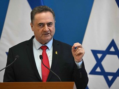 وزير الدفاع الإسرائيلي يؤکد علی ضرورة مواصلة العمليات ضد إيران وحزب الله