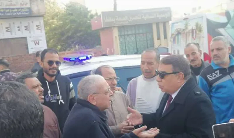محافظ الدقهلية يوجه بتخصيص نوبتجية دائمة لتنظيم حركة المرور بشارع المدارس – المحافظات